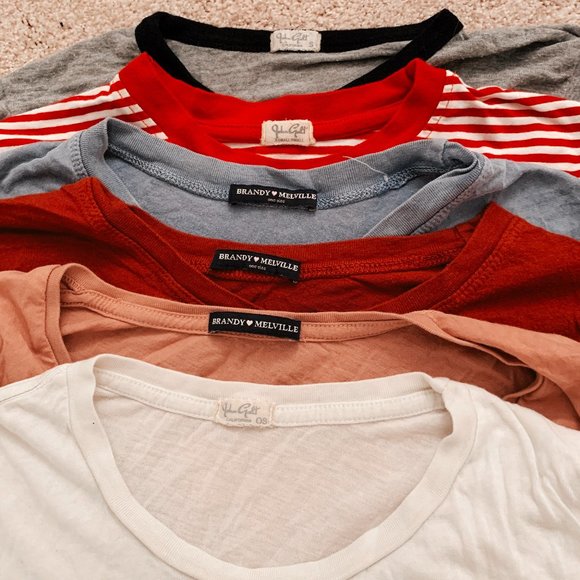 A look into my closet - Picture 2 of 7